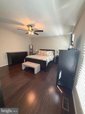 2308 HARPOON DR, Stafford, VA 22554
