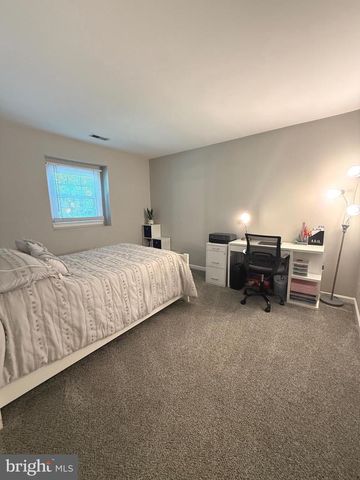 2308 HARPOON DR, Stafford, VA 22554