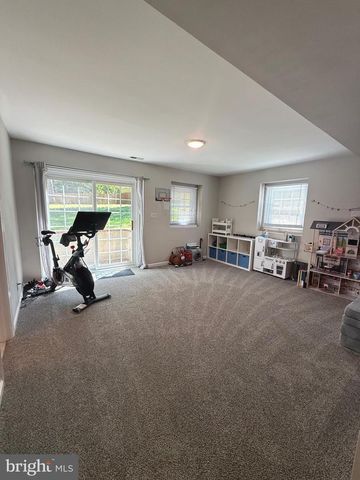 2308 HARPOON DR, Stafford, VA 22554