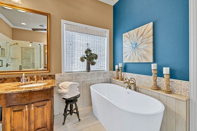 7012 Ridge Line Drive, North Richland Hills, TX 76182