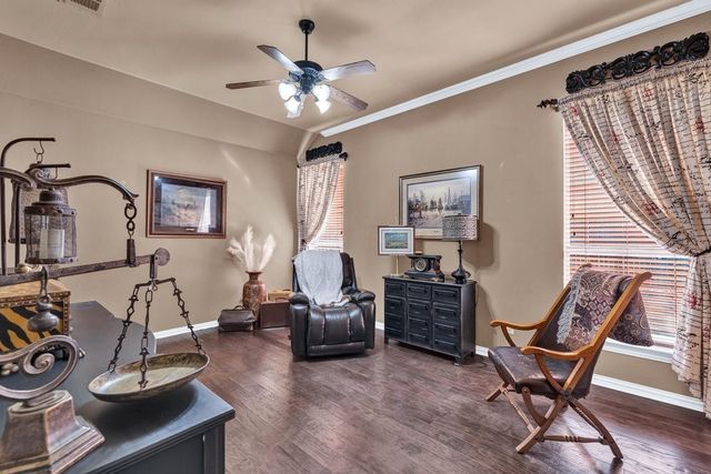 7012 Ridge Line Drive, North Richland Hills, TX 76182