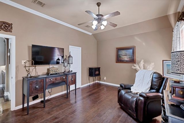 7012 Ridge Line Drive, North Richland Hills, TX 76182