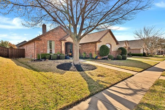 7012 Ridge Line Drive, North Richland Hills, TX 76182
