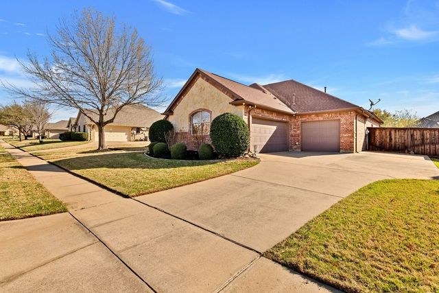 7012 Ridge Line Drive, North Richland Hills, TX 76182