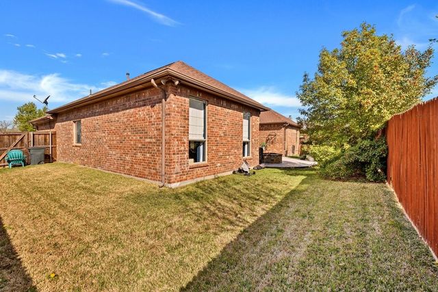 7012 Ridge Line Drive, North Richland Hills, TX 76182