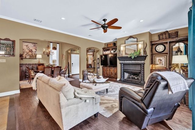 7012 Ridge Line Drive, North Richland Hills, TX 76182