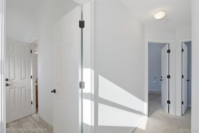 1418 Glenview Drive, Waterford Charter Township, MI 48327