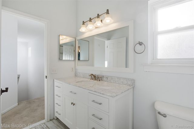 1418 Glenview Drive, Waterford Charter Township, MI 48327