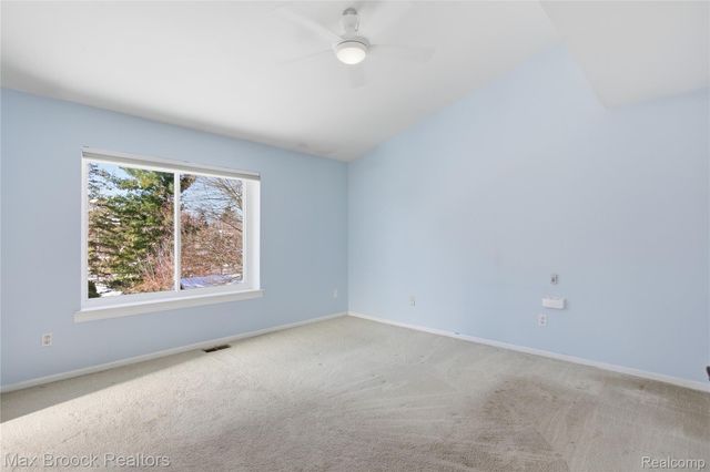 1418 Glenview Drive, Waterford Charter Township, MI 48327