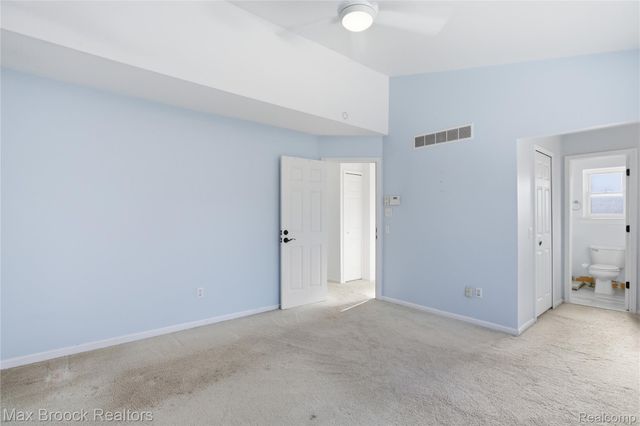 1418 Glenview Drive, Waterford Charter Township, MI 48327