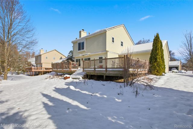 1418 Glenview Drive, Waterford Charter Township, MI 48327