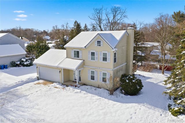 1418 Glenview Drive, Waterford Charter Township, MI 48327