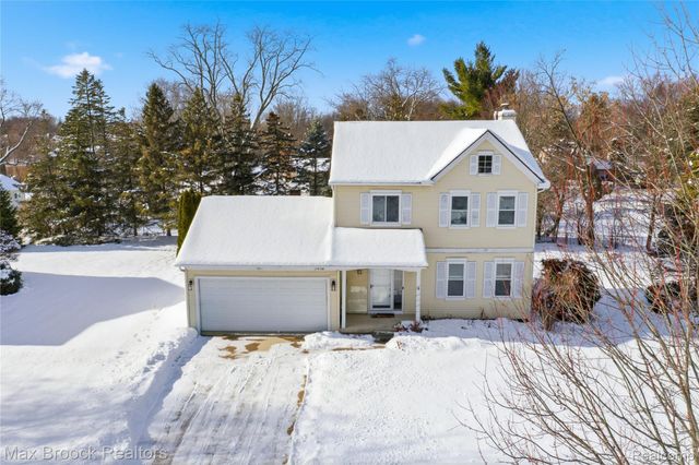 1418 Glenview Drive, Waterford Charter Township, MI 48327