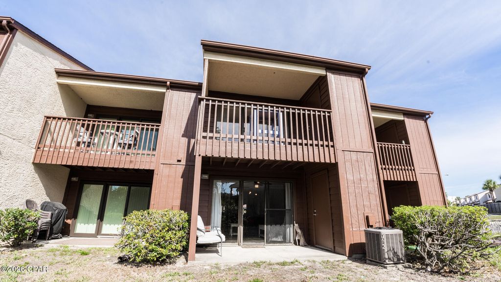 Image 20 of property listing at 17751 Panama City Beach Parkway 7B, Panama City Beach, FL 32413