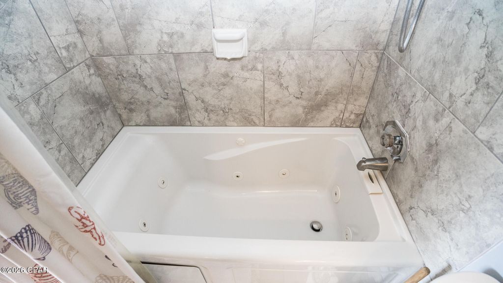 Image 27 of property listing at 17751 Panama City Beach Parkway 7B, Panama City Beach, FL 32413