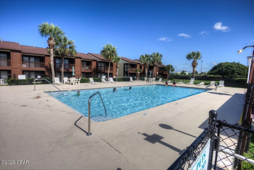 Image 44 of property listing at 17751 Panama City Beach Parkway 7B, Panama City Beach, FL 32413