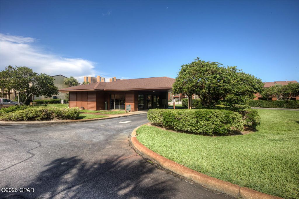 Image 49 of property listing at 17751 Panama City Beach Parkway 7B, Panama City Beach, FL 32413