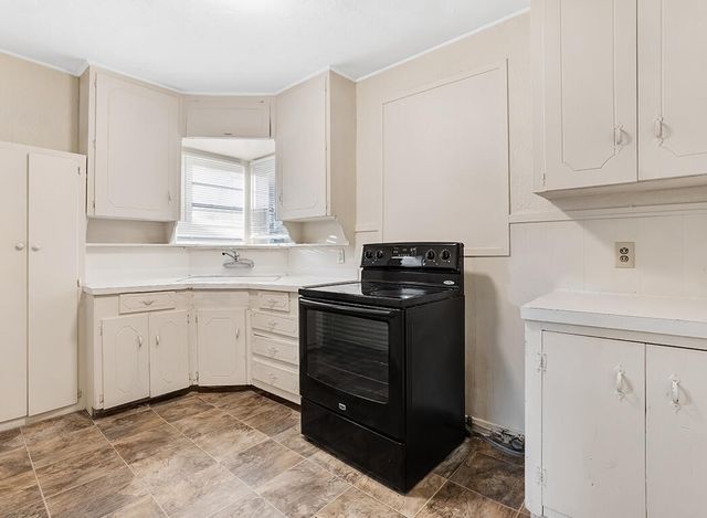 849 Singapore Drive, Wake Village, TX 75501