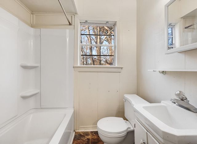 849 Singapore Drive, Wake Village, TX 75501