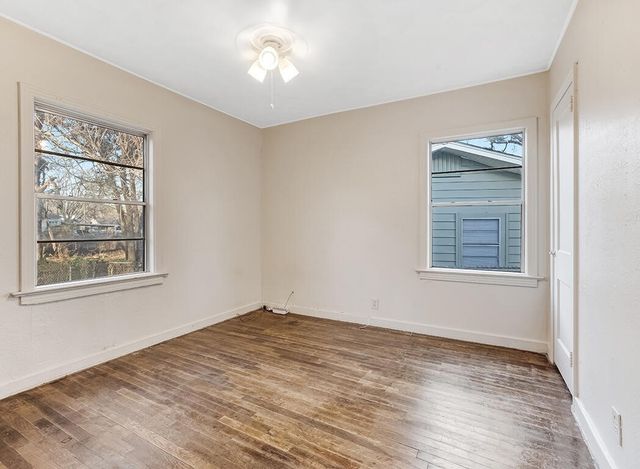 849 Singapore Drive, Wake Village, TX 75501