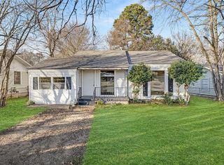 849 Singapore Drive, Wake Village, TX 75501