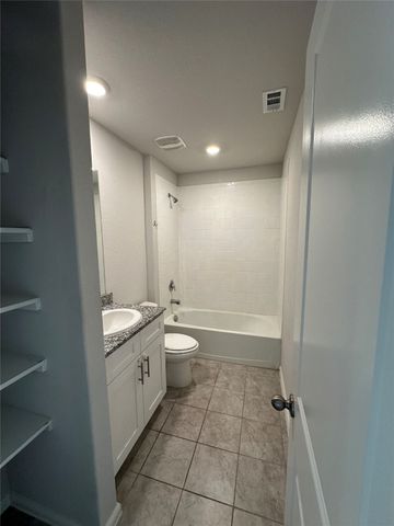 1902 Skylar Lane, Cleburne, TX 76033