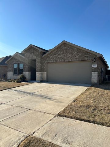 1902 Skylar Lane, Cleburne, TX 76033