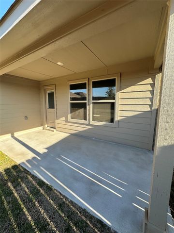 1902 Skylar Lane, Cleburne, TX 76033