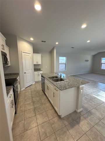 1902 Skylar Lane, Cleburne, TX 76033