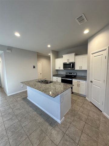 1902 Skylar Lane, Cleburne, TX 76033
