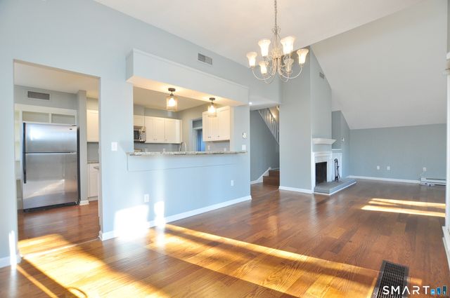 48 Great Meadow Lane 48, Farmington, CT 06001