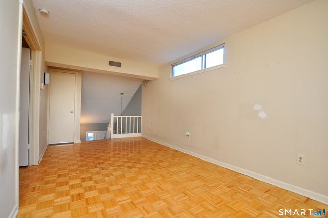 48 Great Meadow Lane 48, Farmington, CT 06001