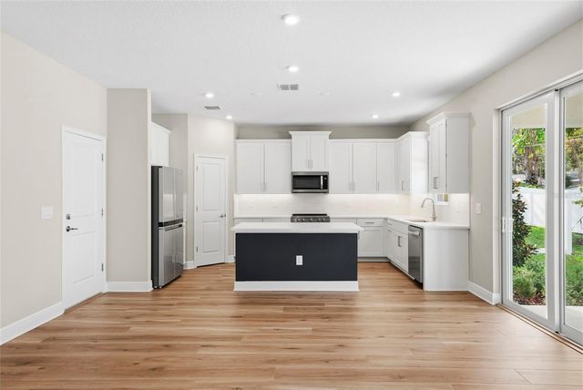 6226 29TH STREET N, St Petersburg, FL 33702