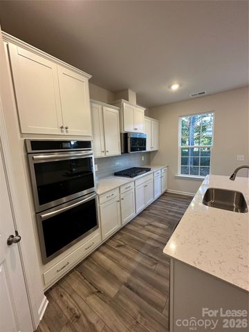 14039 Martin Hill Way, Charlotte, NC 28277