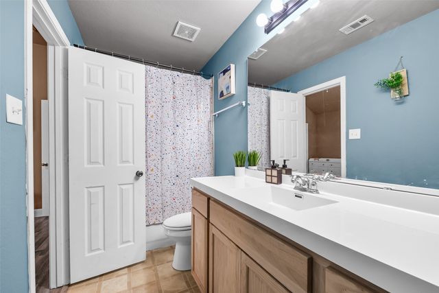 4828 Summer Oaks Lane, Fort Worth, TX 76123