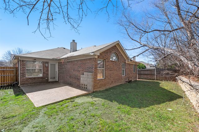 4828 Summer Oaks Lane, Fort Worth, TX 76123