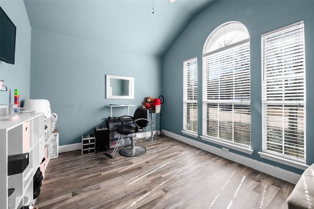 4828 Summer Oaks Lane, Fort Worth, TX 76123