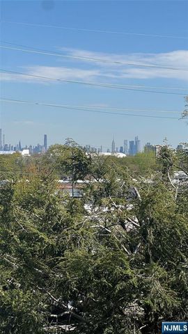 85 Eastern Way, Rutherford, NJ 07070