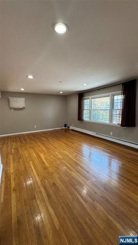 85 Eastern Way, Rutherford, NJ 07070