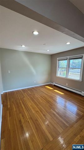 85 Eastern Way, Rutherford, NJ 07070