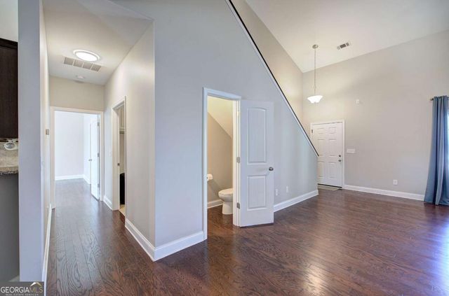 25 Winter Pointe NW, Cartersville, GA 30121