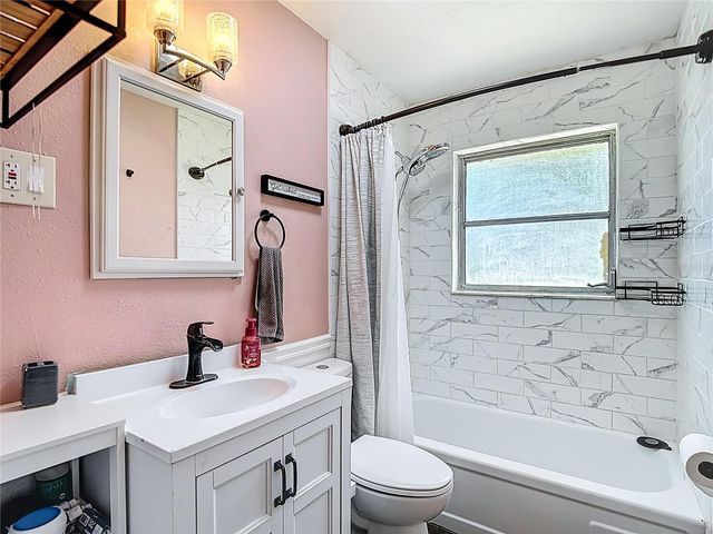 5335 LEMON AVENUE, Seffner, FL 33584