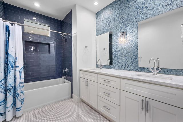 319 Explorer, Lakeway, TX 78734