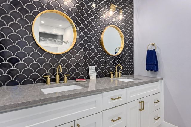 319 Explorer, Lakeway, TX 78734