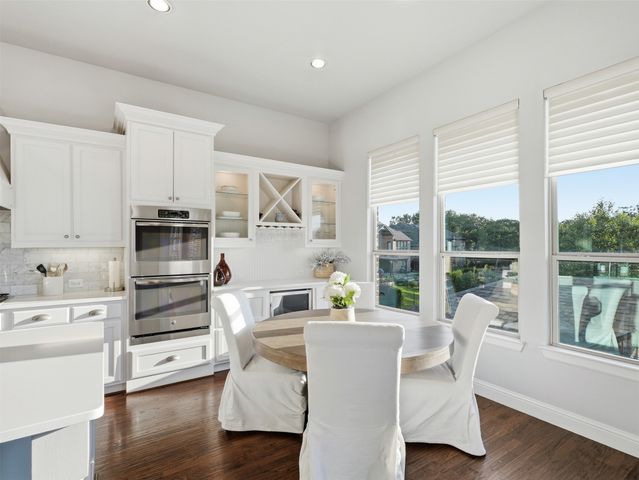1221 Falcon Drive, Grapevine, TX 76051