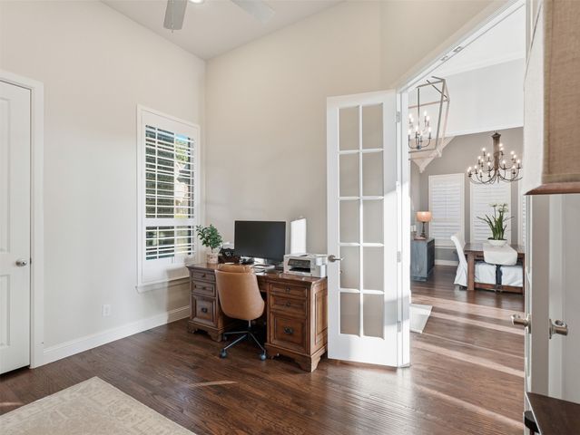 1221 Falcon Drive, Grapevine, TX 76051