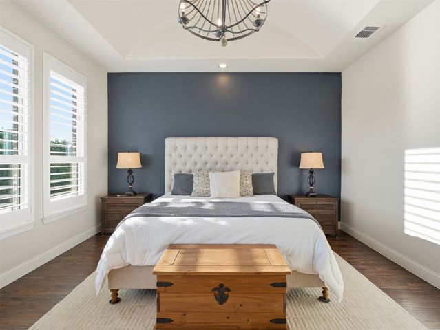 1221 Falcon Drive, Grapevine, TX 76051