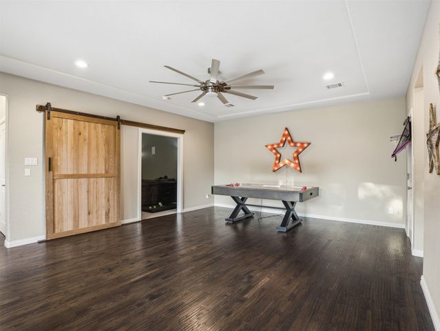 1221 Falcon Drive, Grapevine, TX 76051