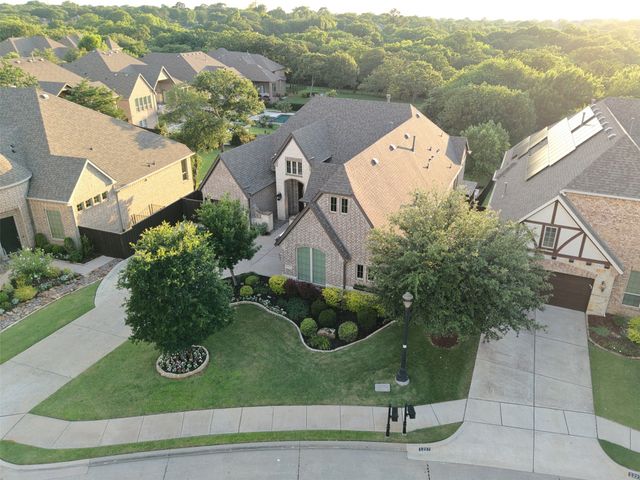 1221 Falcon Drive, Grapevine, TX 76051