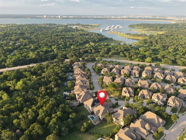 1221 Falcon Drive, Grapevine, TX 76051